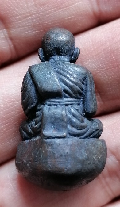 หลวงปู่ทวด รูปหล่อพิมพ์เเบ้าทุบ ตอกโค๊ดใต้ฐาน วัดในหาน จ.ภูเก็ต ปี 2536 เคาะเดียว