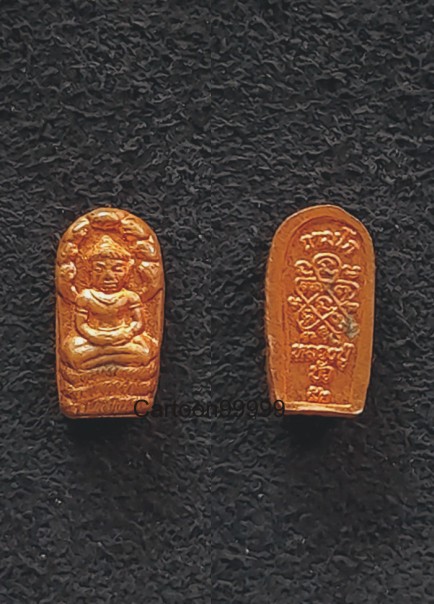 พระปรกใบมะขาม หลวงปู่บัว ถามโก วัดศรีบุรพาราม (วัดเกาะตะเคียน) ตราด ปี ๕๓ ครับ สวยๆ ครับผม