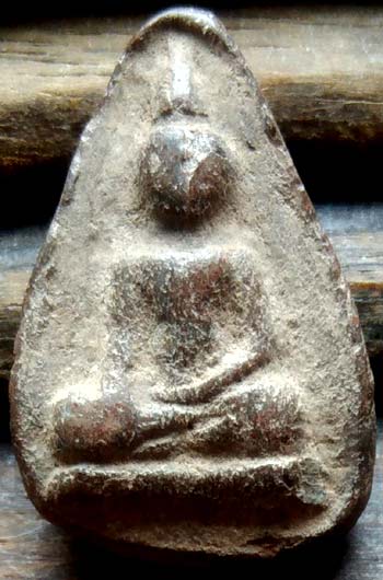 *นางกำแพงกลีบบัว พิมพ์พระเกศแฉก กรุวัดบรมธาตุ กำแพงเพชร*