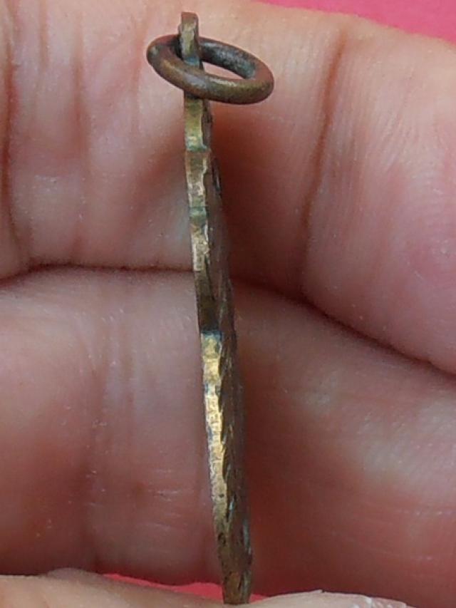 เหรียญพระประจำวัน หลวงปู่ใจ วัดเสด็จ จ.สมุทรสงคราม รุ่นสอง ปี2494