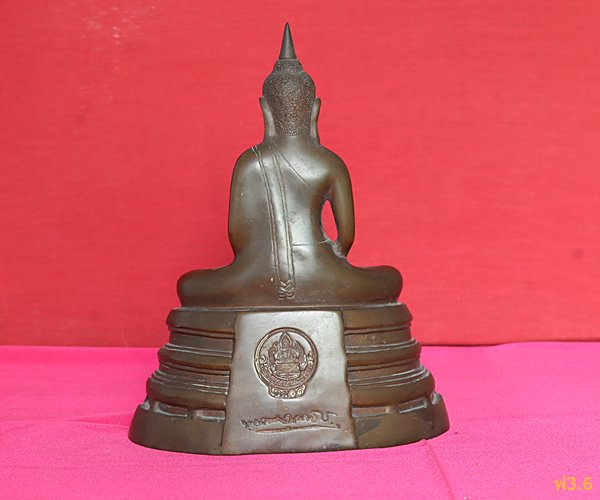 พระบูชาหลวงพ่อโสธร หล่อหนา หน้านิยม