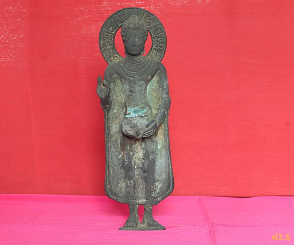 พระคันธราษฏร์ สูง 12 นิ้ว