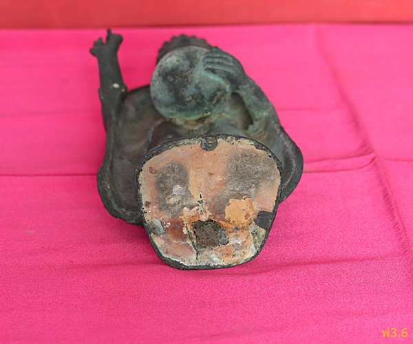 พระคันธราษฏร์ สูง 12 นิ้ว