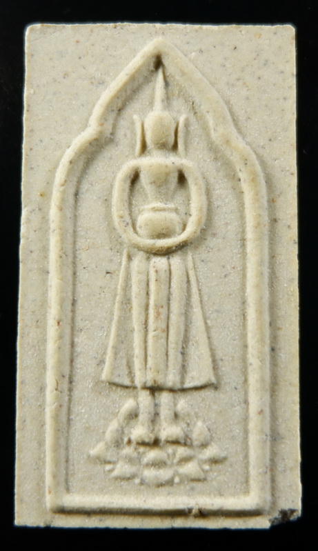 พระผงพิมพ์นิยมหลวงปู่ภู วัดอินทรวิหารบางขุนพรหม จ.กรุงเทพฯ ปี ๒๕๓๕ สวยครับ