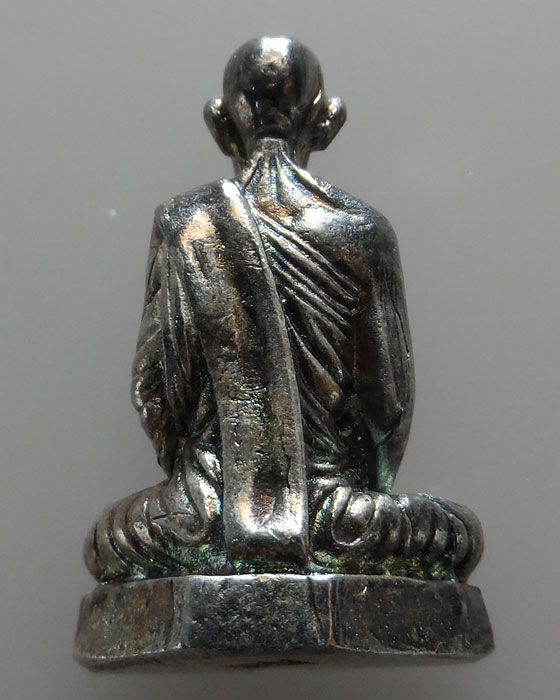 รูปหล่อ หลวงพ่อเดิม วัดหนองโพ จ.นครสวรรค์