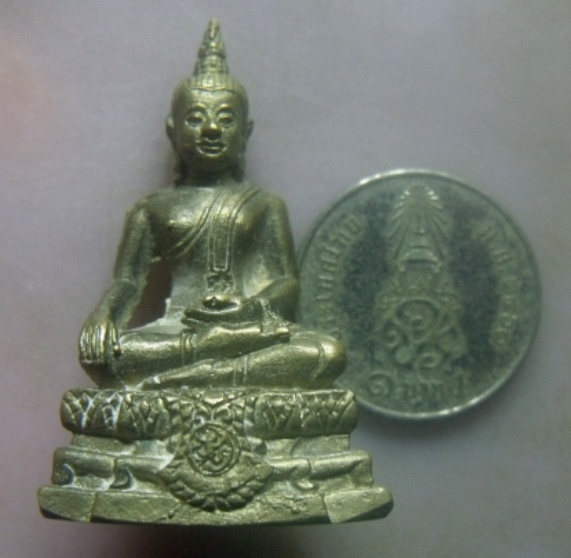 **เบา​ๆ​**รูปหล่อพระพุทธ หลวงพ่อพุทโธ เนื้อทองผสม**สวยๆ