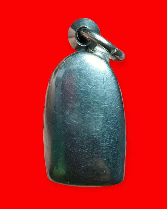 พระกรุเนื้อชินพิมจิ๋วพร้อมตลับพุ๊กไม่ทราบที่ 2400