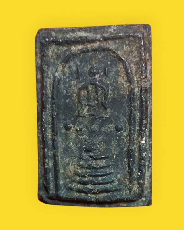 พระสมเด็จฐานแคบพิมพ์๗ชั้นบัว๕จุดหลวงพ่อพริ้ง วัดบางปะกอก ธนบุรี