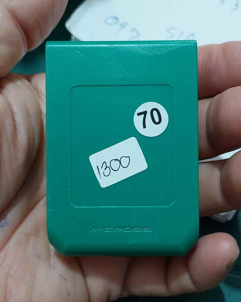 เหรียญเสมา๗รอบลพ.ยูร วัดเขาพนมเศษเนื้อทองทิพย์ลงยา