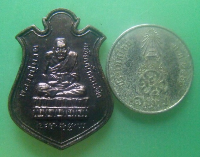 **เบาๆ**เหรียญอาร์ม หลวงปู่ทวด หลังหลวงพ่อสุวรรณ วัดภูตบรรพต จ.สงขลา ปี ๒๕๓๙**สวยๆ เชิญชมครับ