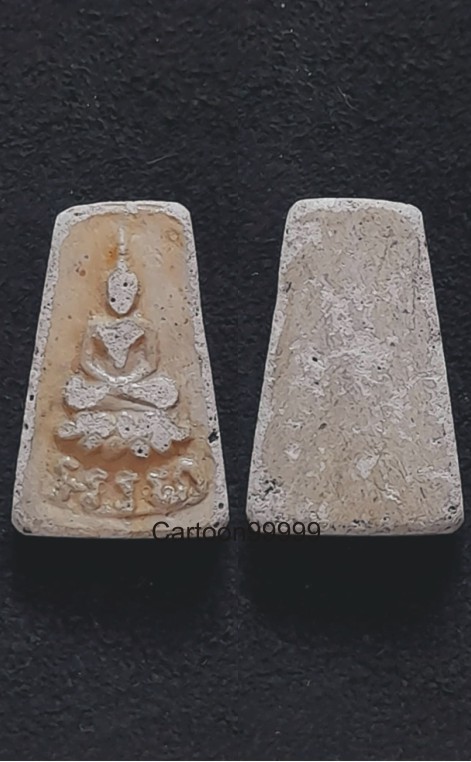 พระพุทธนั่งบัว อะ ระ หัง แห้งๆ เก่าๆ ครับผม