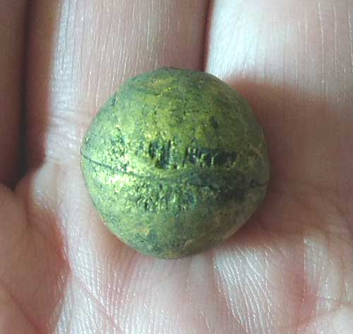 ลูกอม ทาทอง ตอกโค๊ด