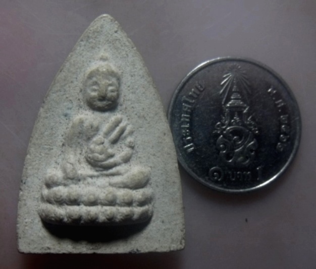 **เบาๆ**พระพุทโธน้อย แม่ชีบุญเรือน โตงบุญเติม รุ่นเจริญรุ่งเรือง ปี ๒๕๕๗**หลังพุทโธ สวยๆ