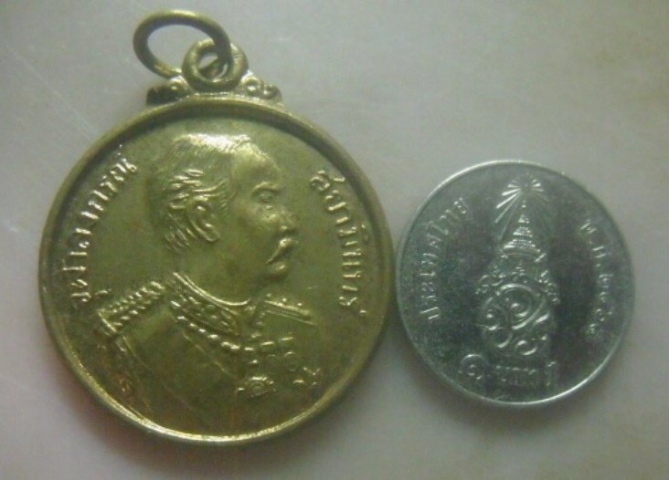 **เบาๆ**เหรียญ ร.๕ หลังพระเจ้าตากสินมหาราช ลาภผลพูนทวี วัดโบสถ์ จ.สมุทรสงคราม**กะไหล่ทอง สวยๆ