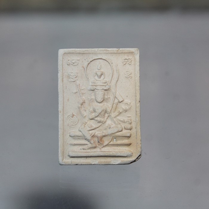 Q823พระพุทธเจ้าเหนือพรหม หลังยันต์ตุ๊กตา เนื้อดินเผา (เนื้อขาวหายาก) หลวงปู่ดู่ วัดสะแก จ.อยุธยา จัด