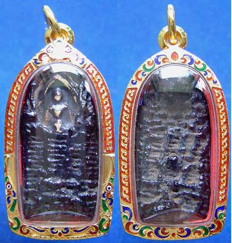 หลวงปู่ภู วัดอินทร์ พิมพ์อุ้มบาตร ถักเชือก ลงรักเก่า พร้อมตลับทองลงยา ลงหนังสือ The Art Of Siam คอลั