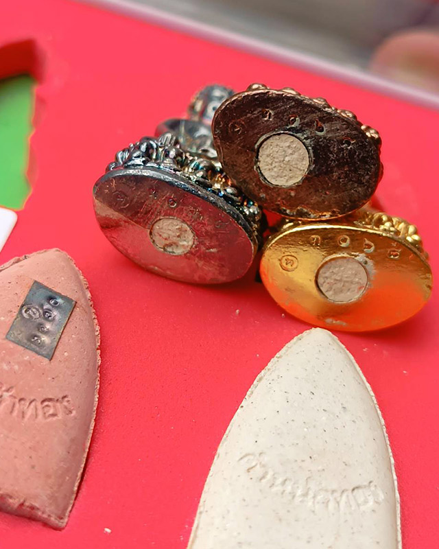 ชุดกรรมการ เลข 3068...พระชัย หลวงปู่ทวด รุ่นตำหนักทอง หลวงปู่ทอง สุสังวโร วัดป่ากอสุวรรณ ครบชุด 8 อง