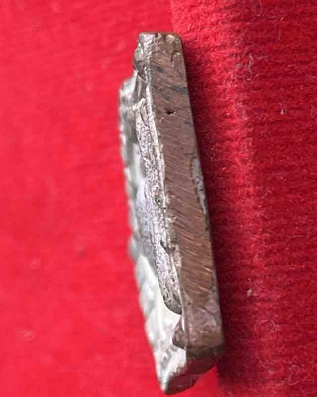 หลวงพ่อพัฒน์ ปุญฺญกาโม วัดห้วยด้วน จ.นครสวรรค์ รุ่น ขุนแผนรวยทางเดียว เนื้อโลหะ ไม่ค่อยพบเจอ