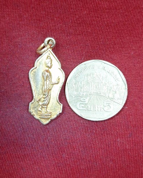 เหรียญพระลีลา กะไหล่ทอง วัดลุ่มมหาชัยชุมพล จ.ระยอง