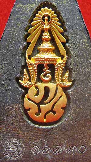 พระพุทธชินราช ภปร.ทองคำแท้(พิมพ์ใหญ่)สวยกริ๊บยันกล่อง+บัตรรับรองพระแท้*295