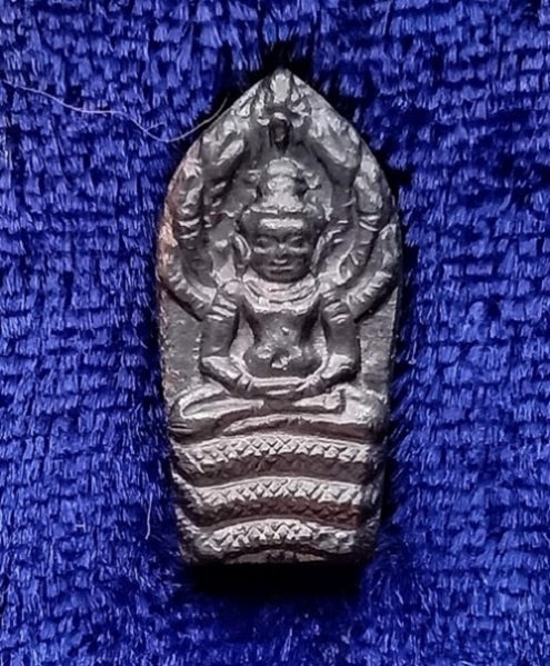 พระปรกหลวงพ่อแพ93 เนื้อเงิน หลวงพ่อแพ วัดพิกุลทอง สิงห์บุรี ปี39 ตอกโค๊ตด้านหลัง...เคาะเดียวแดง...