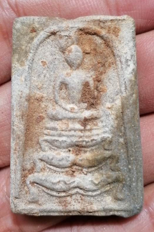 พระสมเด็จเนื้อผงน้ำมัน​ พระอาจารย์ชาญ วัดเขากะโหลก อ.โคกสำโรง จ.ลพบุรี​ เคาะเดียว