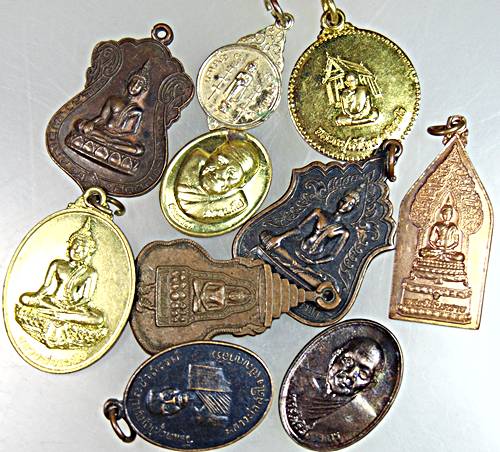 ๒๐ จัดชุดโปรฯ  ๑๐ เหรียญครับ