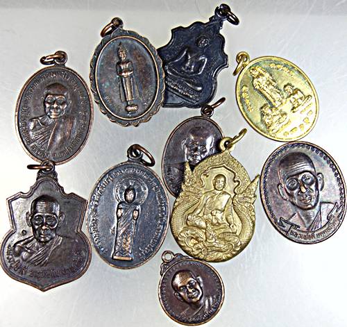 ๒๐ จัดชุดโปรฯ  ๑๐ เหรียญครับ