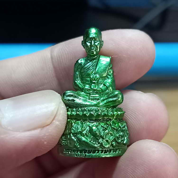 รูปหล่อฐานปูปลา รุ่นบารมี 88 หลวงพ่อรวย วัดมาบตาพุด จ.ระยอง องค์พาติน่าเขียว รก.7#169 กล่องเดิม