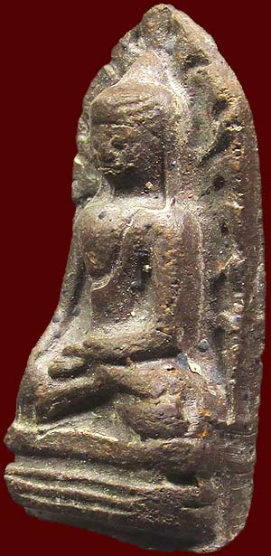 พระรอด หลังยันต์ เนื้อแกร่งเขียว