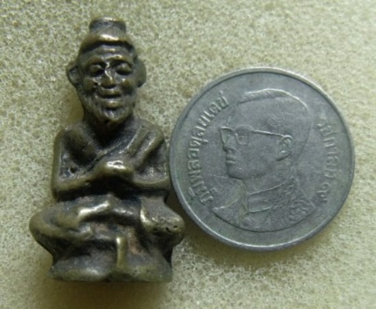 **เบา​ๆ​**ฤาษีหล่อโบราณ เนื้อทองผสม เก่าๆ เนื้อจัด ไม่ทราบที่**สวยๆ เชิญชมครับ 