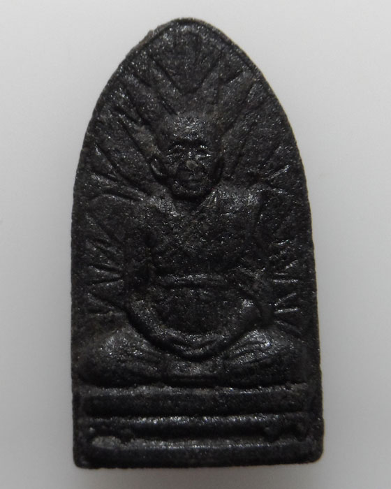 พระผงเกศา รุ่น ๗ มหานคร ครูบาพรหมา พรหมจักโก วัดพระพุทธบาทตากผ้า จ.ลำพูน