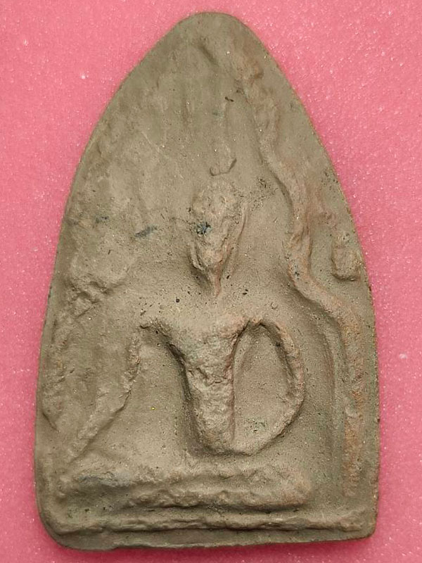 ขุนแผนแขนอ่อน รุ่นมหาเศรษฐี วัดคลองชะโด อำเภอศรีประจันต์ จังหวัดสุพรรณบุรี