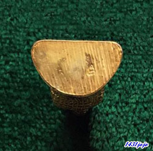 พระแก้วมรกต วัดพระศรีรัตนศาสดาราม ปี 2538 เนื้อเงิน 3 เค พร้อมกล่องเดิมๆครับ