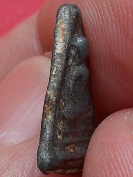 พระพุทธเนื้อชิน