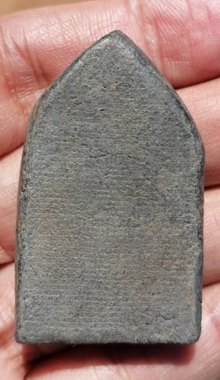 ขุนแผนขี่โหงพราย​ หลวงพ่อกวย​ วัดโฆษิตาราม​ เนื้อดิน​ ยุคต้น​ เคาะเดียว     