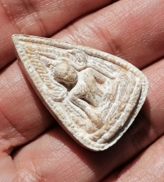 พระพุทธชินราช​ เนื้อผงน้ำมัน​ ผูกพัทธสีมา​ วัดโฆษิตาราม​ จ.ชัยนาท​ สภาพพอดูได้ เคาะเดียว    