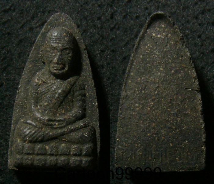 หลวงปู่ทวด เนื้อผง วัดเวฬุวัน (วัดสะเตง) ยะลาครับ สวยๆ เบาๆ ครับผม