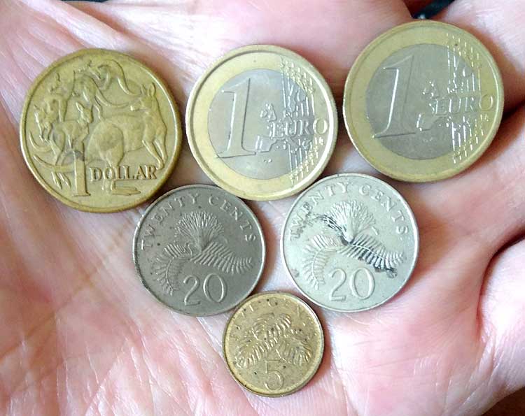 เหรียญต่างประเทศ เพื่อการสะสม