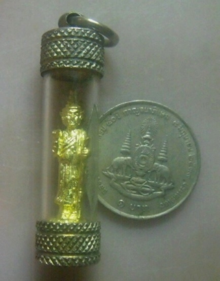 **เบาๆ**รูปหล่อเทพทันใจ ขอได้ ไหว้รวย มั่งมีศรีสุข**กะไหล่ทอง เลี่ยมสวยพร้อมใช้ เชิญชมคับ