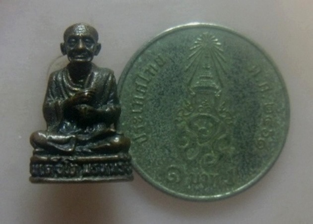 **เบาๆ**รูปเหมือนสมเด็จพระพุฒาจารย์(โต) วัดพรหมรังษี จ.ลพบุรี**สวยๆ