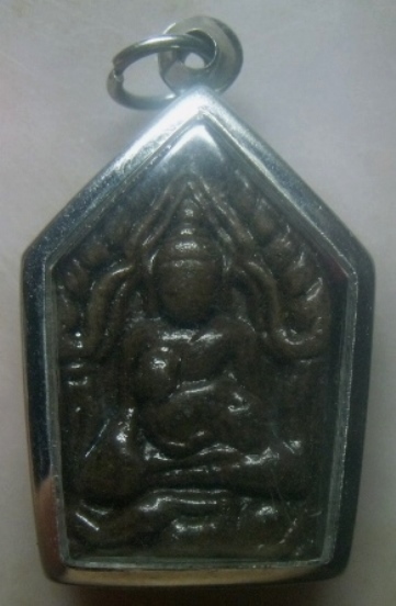 **เบาๆ**พระขุนแผนอุ้มไก่ หลังรูปเหมือน หลวงปู่สรวง เทวดาเล่นดิน วัดไพรพัฒนา จ.ศรีสะเกษ**ใส่กรอบพร้อม