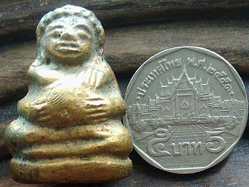 *พระสังกัจจายน์ลอยองค์ เนื้อดินเผาทาทองบรอนซ์ หลวงพ่อกวย วัดโฆษิตาราม ชัยนาท*