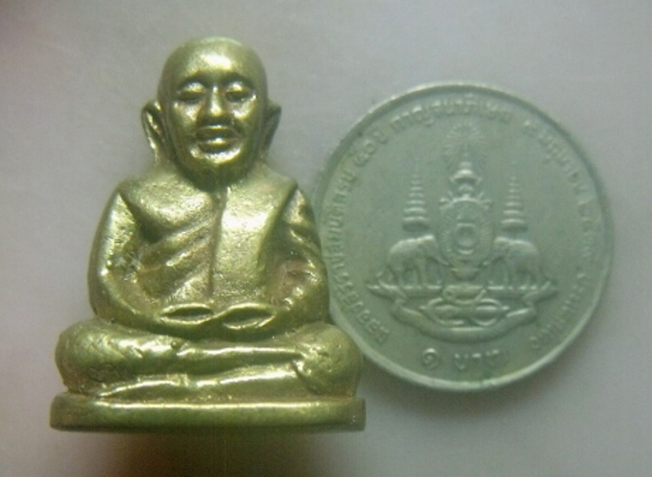 **เบา​ๆ​**รูปหล่ออุดกริ่ง หลวงพ่อเงิน วัดบางคลาน เนื้อทองผสม**ตอกโค้ด สวยๆ เชิญชมครับ