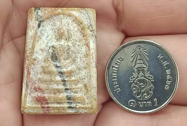 สมเด็จรุ่นแรก หลวงพ่อแนม วัดเขาหน่อ จ.นครสวรรค์ เนื้อผงน้ำมัน หลังยันต์จม ลายสายรุ้ง