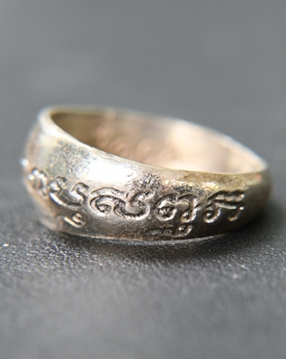 แหวนปลอกมีดหลวงพ่อมี วัดมารวิชัย