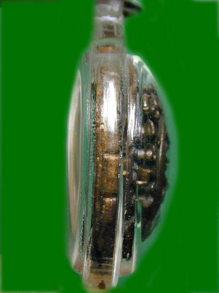 ปิดตา ........เคาะเดียวแดง                       