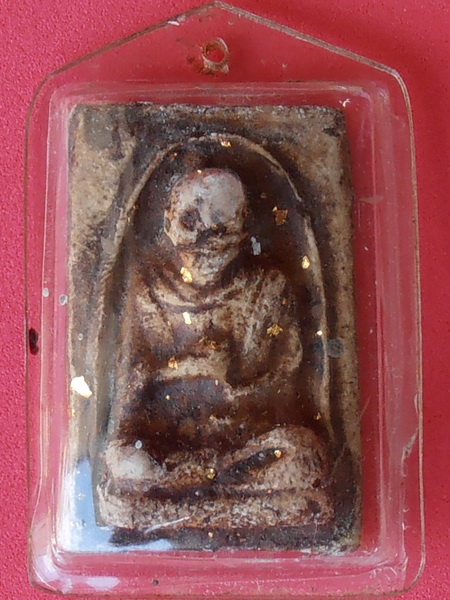 พระรูปเหมือนสมเด็จโต เนื้อผง เลี่ยมเก่า ไม่ทราบที่