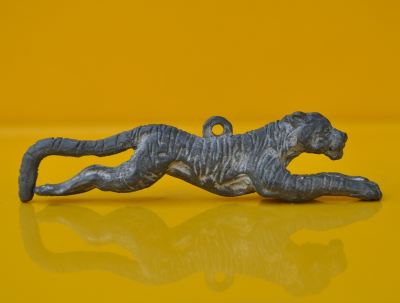 เสือปืนแตกรุ่นแรก หลวงปู่แย้ม วัดตะเคียน 