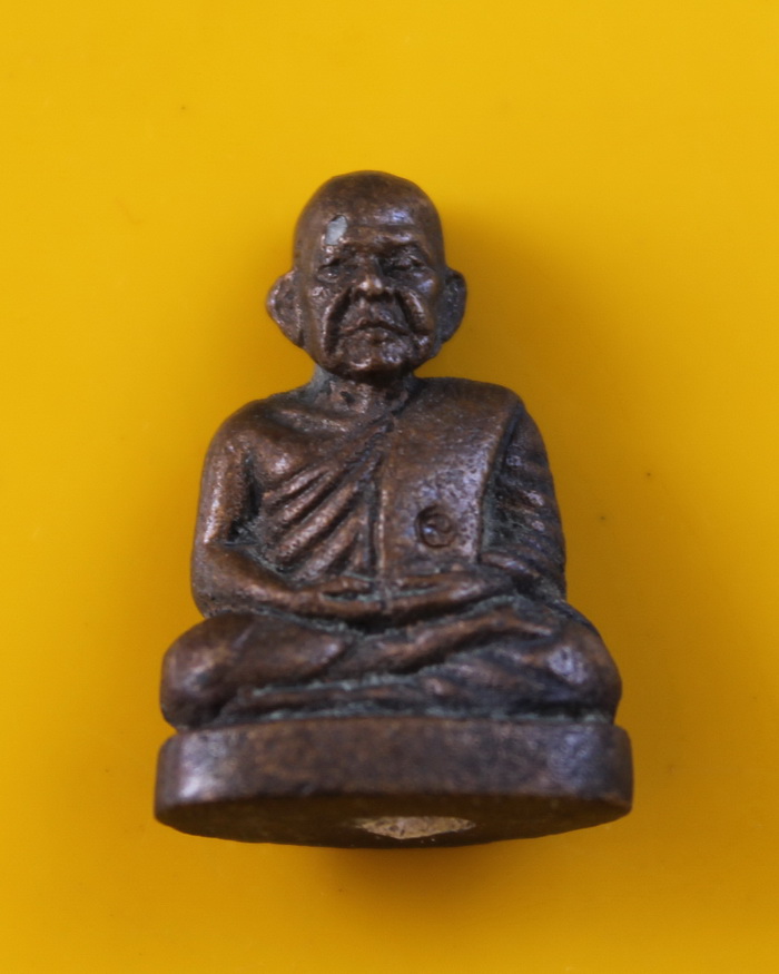 รูปหล่อรุ่นแรกหลวงปู่โทน วัดบูรพา 